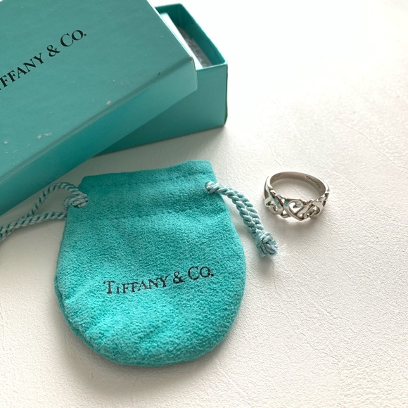 [SOLD] Tiffany & Co. Loving Heart Ring - Picture 1 of 7